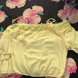 Off the shoulder crop